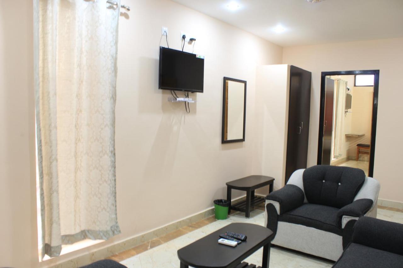 The Chennai Inn Экстерьер фото